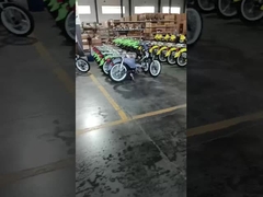 ¡Explora el espectacular panorama de las pilas de motocicletas de la fábrica!